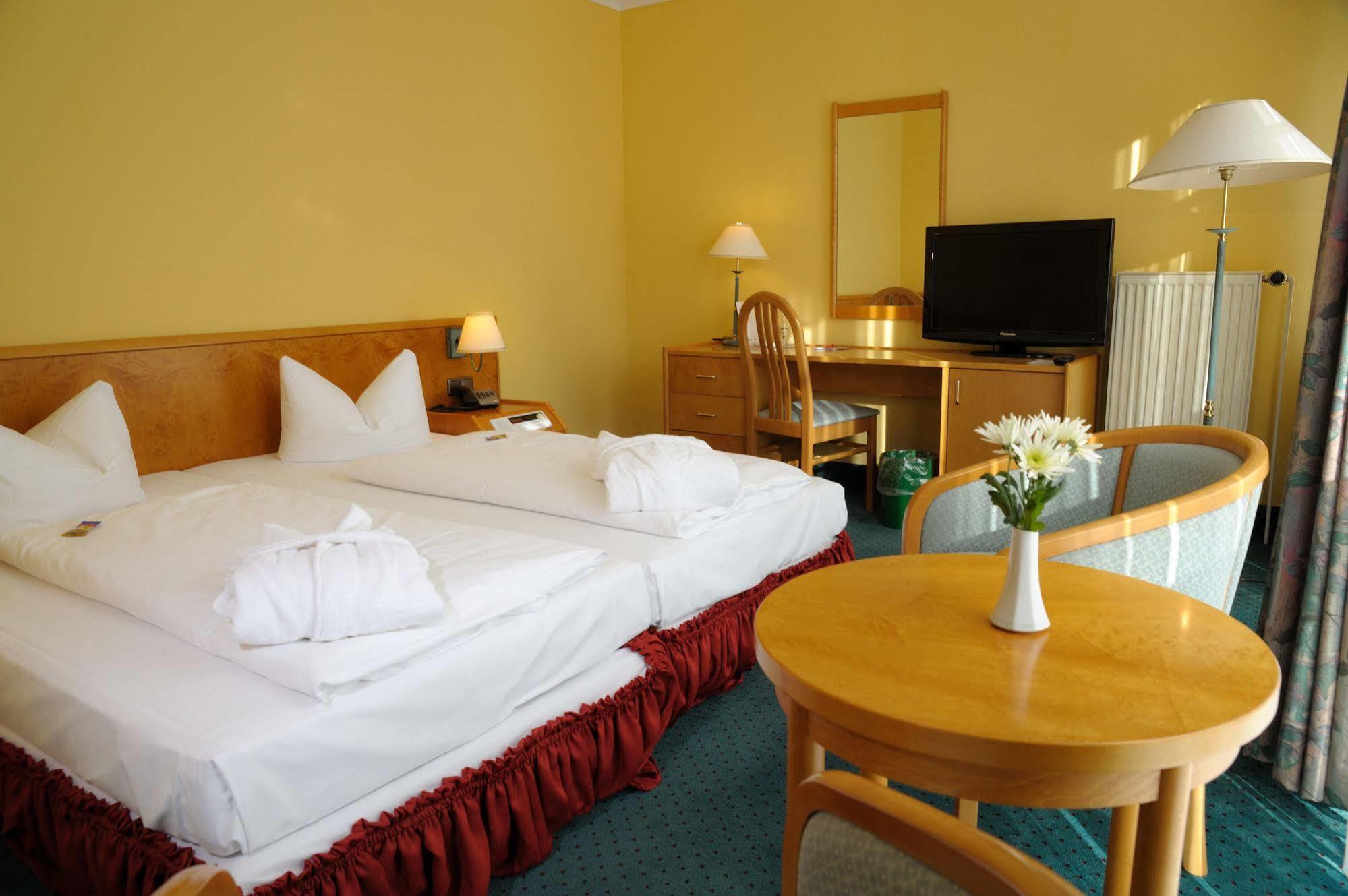 Park Hotel Fasanerie נויסטרליץ מראה חיצוני תמונה